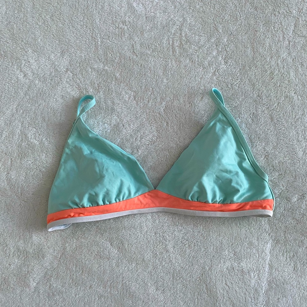 L Space bikini top 👙